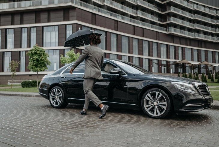 Transfer executivo aeroporto-hotel: pare de perder tempo