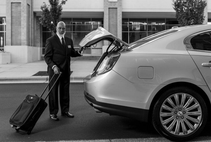 Carro executivo com motorista: guia estratégico para contratar com segurança e previsibilidade