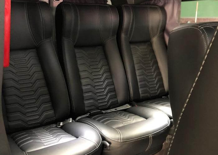 Serviço de minivan para 7 lugares